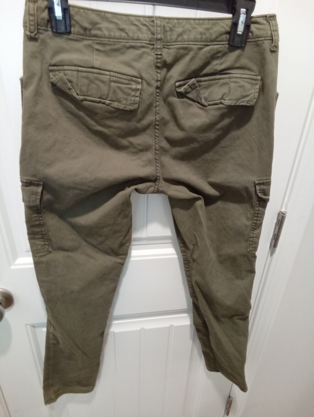Khaki's by GAP size 2 (Waist Measure 15") Skinny Boyfriend Green Cargo Pants - Picture 5 of 10